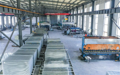 Hebei Bending Fence Technology Co., Ltd linia produkcyjna fabryki