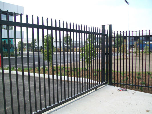 Corten Steel Square Tube Metalowe rurowe ogrodzenie z kutego żelaza, malowane proszkowo na czarno