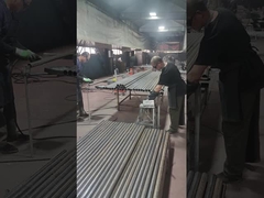 Słupek ogrodzeniowy jest polerowany i szlifowany.