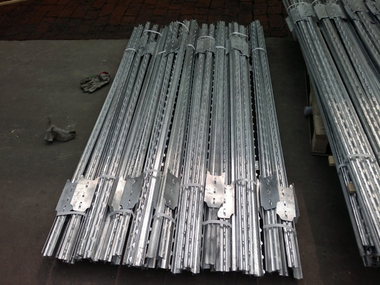 30 * 30 * 3 Mm Studded Tpost ocynkowane ogniowo 0,95 funta / stopy