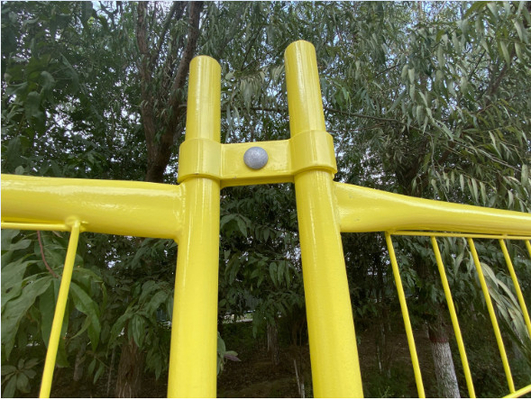 Drut 4 mm o wysokości 7 stóp, powlekany PCV, Australia Tymczasowe ogrodzenie z plastikowymi nóżkami
