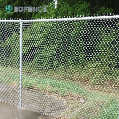 8 Ft Chain Link Ogrodzenie PVC powlekany Czarny Winyl Cyclone Żelazny Drut Mesh Metalowy Ogrodzenie Do Zewnętrznego Ogrodu Panel Ogrodu