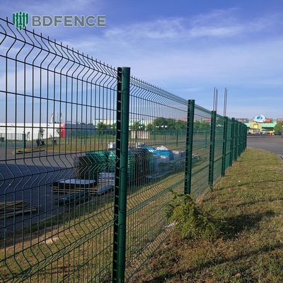 Łatwa instalacja Ogród Bezpieczeństwo obwód Niestandardowy 3D zakrzywiony żelazny siatki drutu Ogrodzenie w kształcie brzoskwiniowy Post Ogrodzenie