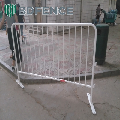 Niestandardowe 1.1 * 2.2m tymczasowe ogrodzenie łatwo montażowe przenośne metalowe stalowe bariery / ruch drogowy