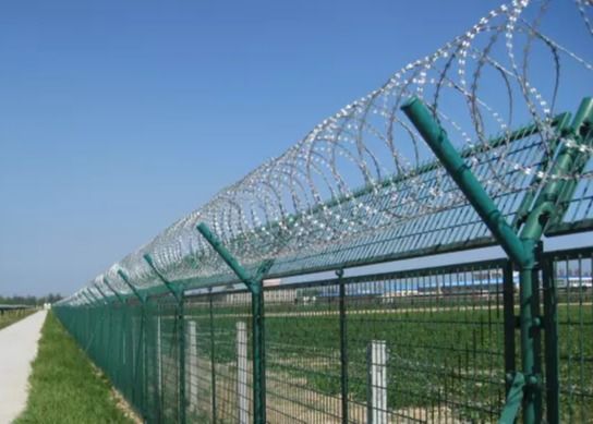 Izolacja drogowa 50 * 100 mm ogrodzenie z drutu ochronnego