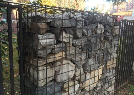 Włókno sieciowe 2mm Gabion System ogrodzenia Galwanizowany PVC powlekany kamieniem wypełniony spawanie