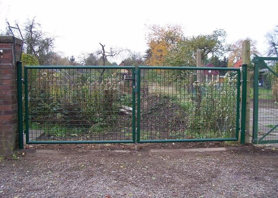 Zamek bezpieczeństwa Okrągły słupek Dekoracyjne metalowe bramy ogrodowe