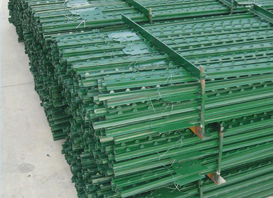 8ft Długość Studded Tpost Paint Inny kolor do ogrodzenia typu amerykańskiego