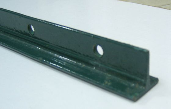 Kolor zielony, powlekany PCV, nabijany słupek T 6 Ft do ogrodzenia z metalu polowego