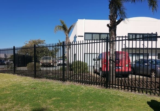Australia Standard Tubularne Ogrodzenie Prasowane Włócznia Top Bezpieczeństwa Stalowy Picket Garrison Ogrodzenie