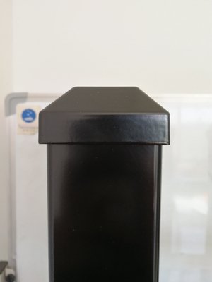 Wysokość 6 stóp Dekoracyjne aluminiowe ogrodzenie 3003 Malowana proszkowo szyna 25 * 25 mm